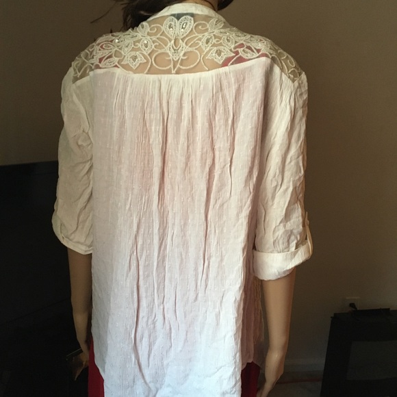 Torrid White Beaded Lace Button Down Size 0 Large - Picture 6 of 8